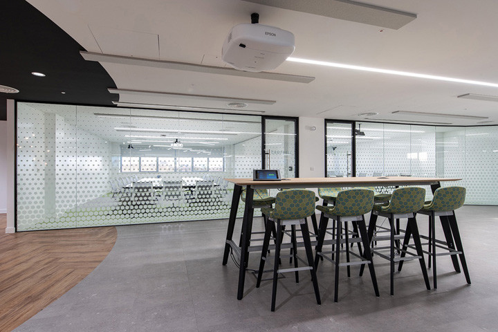 Autodesk高效率現(xiàn)代風軟件公司辦公室裝修設計方案