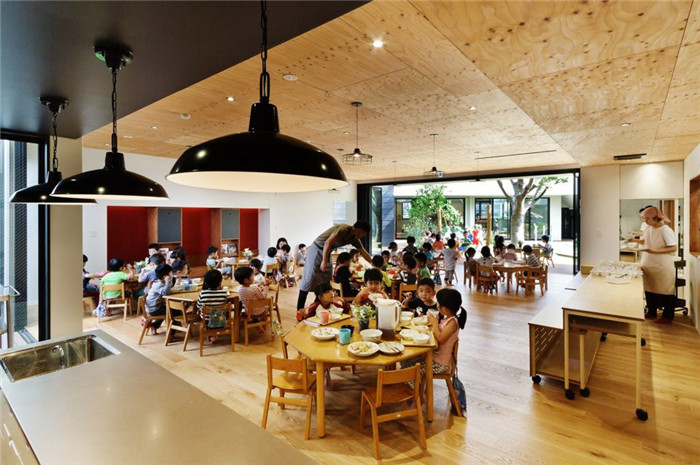 靈動自然的幼兒園餐廳裝修設(shè)計(jì)效果圖