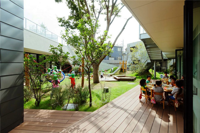 靈動自然的幼兒園走廊裝修設(shè)計(jì)效果圖