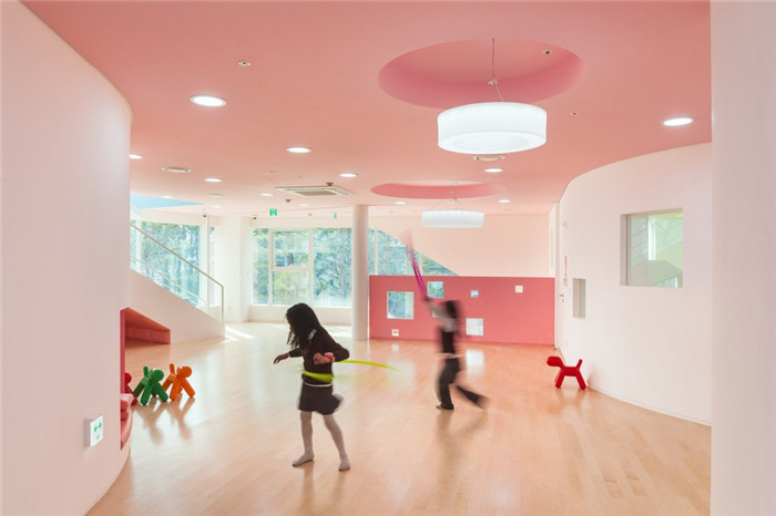 首爾花朵幼兒園室內(nèi)裝修設計