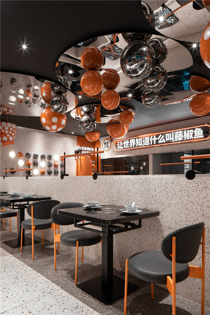 樂園主題沉浸式體驗(yàn)  魚來坊連鎖餐飲店面裝修設(shè)計(jì)案例