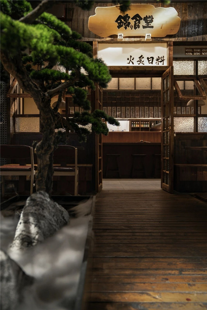 專(zhuān)業(yè)日料設(shè)計(jì)裝修公司推薦鄭州版深夜食堂裝修案例