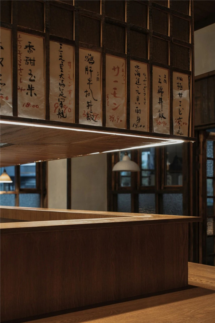 專(zhuān)業(yè)日料設(shè)計(jì)裝修公司推薦鄭州版深夜食堂裝修設(shè)計(jì)方案
