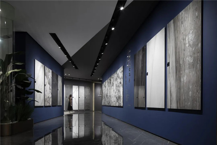 瓷磚展示區(qū)裝修設計-現(xiàn)代藝術(shù)風高端意大利瓷磚展廳兼辦公裝修實景圖